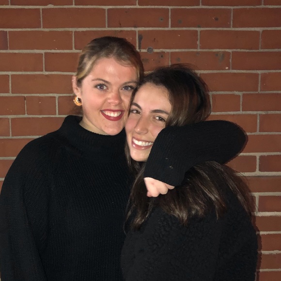 Meet your Posher, Sarah - Picture 1 of 1